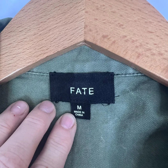 Fate Army Green Sleeveless Utility Vest Button Up Drawstring Waist Size Medium - Picture 7 of 9